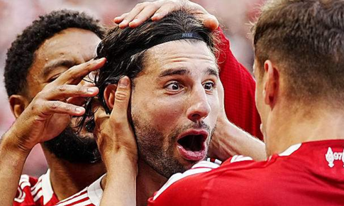 Hạ Arsenal, Liverpool độc chiếm ng&#244;i đầu Ngoại hạng Anh