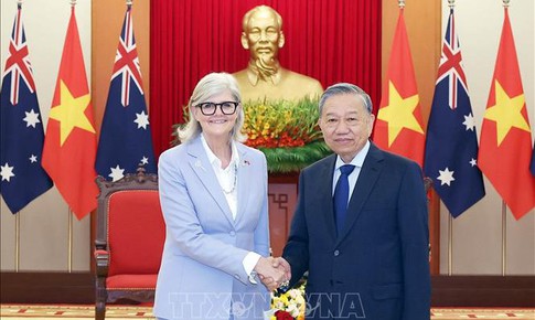 Tổng B&#237; thư T&#244; L&#226;m tiếp To&#224;n quyền Australia