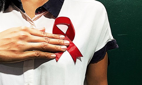 Phân biệt đối xử: Rào cản lớn trong tuân thủ điều trị HIV
