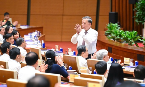 Tổng B&#237; thư T&#244; L&#226;m dự Hội nghị chuy&#234;n đề &#39;B&#236;nh d&#226;n học vụ số - Quốc hội số&#39;