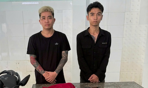 Bắt TikToker &#39;Thuận kh&#249;ng b&#225;o đời&#39; v&#224; &#39;Minh b&#225;o đời y&#234;u em&#39; v&#236; d&#224;n cảnh phản cảm
