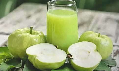 9 lợi &#237;ch bất ngờ khi uống nước &#233;p ổi mỗi ng&#224;y