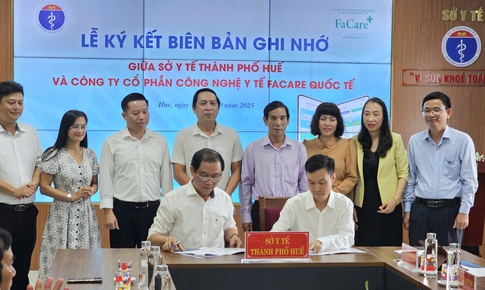 Huế thí điểm ứng dụng nền tảng, thiết bị y tế thông minh trong chuyển đổi số y tế