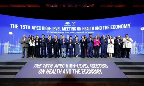 Thứ trưởng Nguyễn Tri Thức tham dự họp Cấp cao lần thứ 15 của APEC về Y tế v&#224; Kinh tế tại H&#224;n Quốc