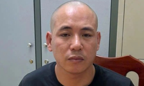 Bắt kẻ chuy&#234;n &#39;săn&#39; phụ nữ đi đ&#234;m để s&#224;m sỡ, cướp