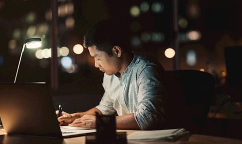 Điều kiện để người lao động được nghỉ hưu sớm