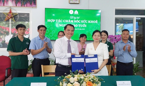 Chăm s&#243;c sức khỏe tại chỗ cho người cao tuổi ở TPHCM - m&#244; h&#236;nh từ việc kết nối