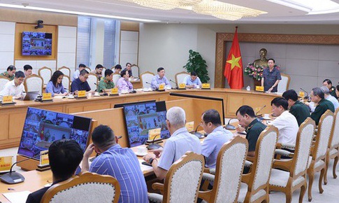Ph&#243; Thủ tướng Trần Hồng H&#224;: Từ 17h chiều nay, dừng mọi hoạt động tr&#234;n biển để ứng ph&#243; với b&#227;o số 10