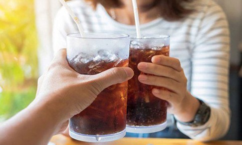 5 loại thực phẩm người bệnh gan nhiễm mỡ cần tr&#225;nh để bảo vệ sức khỏe gan