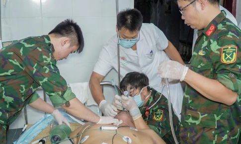 Cấp cứu thành công ngư dân nguy kịch sau 3 lần lặn sâu 40 mét tại Trường Sa