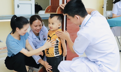 Hướng dẫn nhận biết, điều trị và phòng ngừa suy dinh dưỡng cấp tính ở trẻ