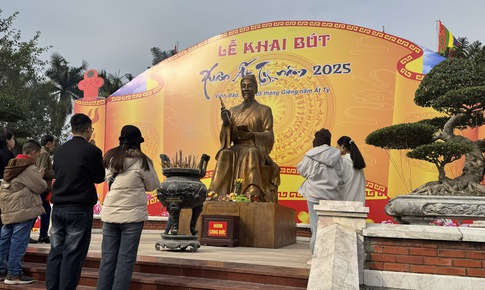 Lễ hội Đền Trạng Trình Nguyễn Bỉnh Khiêm: Tôn vinh di sản tư tưởng của bậc hiền triết tiêu biểu dân tộc 