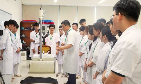 Thực hiện Nghị quyết 72: Đào tạo y tế công cộng là nền tảng của hệ thống y tế