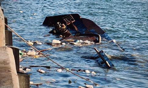 Tàu nạo vét ở Lâm Đồng vừa hạ thuỷ hôm trước, hôm sau bị chìm