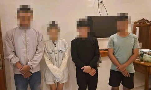 Phát hiện 1 nữ 2 nam đang 'phê pha' trong nhà nghỉ