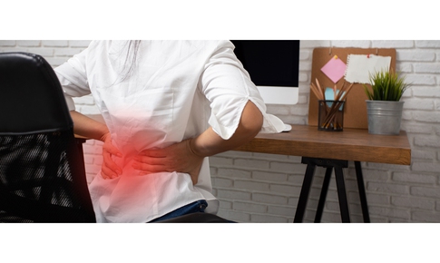 Hậu quả của đau lưng do làm việc nặng, sai tư thế trầm trọng hơn bạn nghĩ