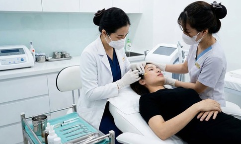 Trào lưu tiêm trẻ hóa da: Đẹp nhanh hay đánh cược sức khỏe?