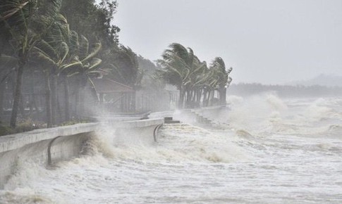 Áp thấp nhiệt đới gần Biển Đông đã mạnh lên thành bão