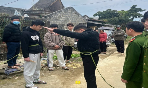 Thấy bạn mượn dao, thanh niên đòi đi cùng rồi gây án