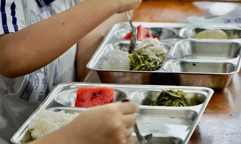 Bí quyết xây dựng thực đơn giúp trẻ thoát cảnh ăn nhiều nhưng vẫn còi