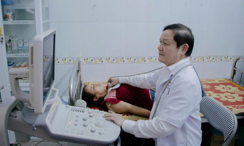 Gần 500 người dân xã Vân Tụ được sàng lọc ung thư, cấp phát thuốc miễn phí