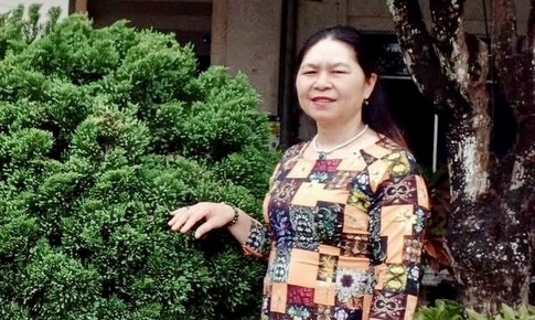 Cán bộ y tế trả lại hơn 400 triệu đồng do người khác chuyển nhầm