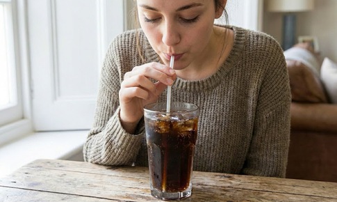 5 loại đồ uống quen thuộc đang âm thầm 'bào mòn' não bộ và trí nhớ mỗi ngày