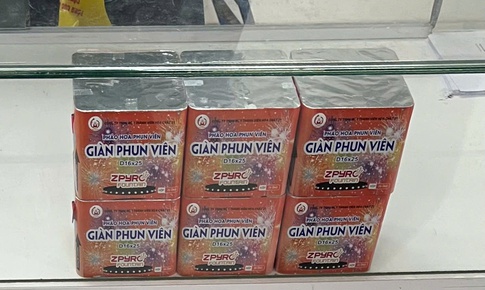 Pháo hoa rao bán tràn lan trên mạng, giá cao ngất ngưởng