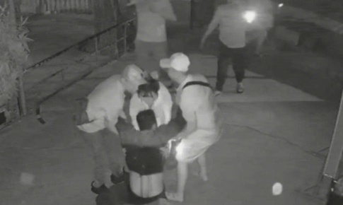 TPHCM: Điều tra vụ nam thanh niên bị nhóm người hành hung lúc rạng sáng