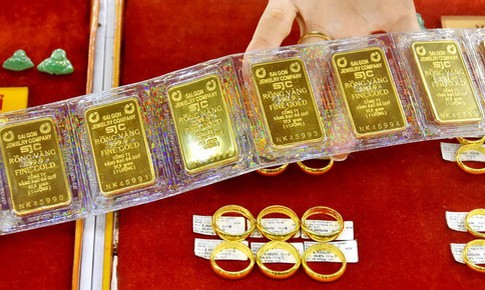 Giá vàng hôm nay ngày 28/1 tăng vùn vụt phá đỉnh
