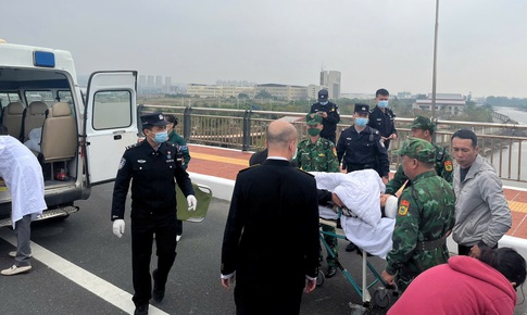 Mở 'luồng xanh' hỗ trợ y tế cấp cứu bệnh nhân trong ngày nghỉ Tết Dương lịch