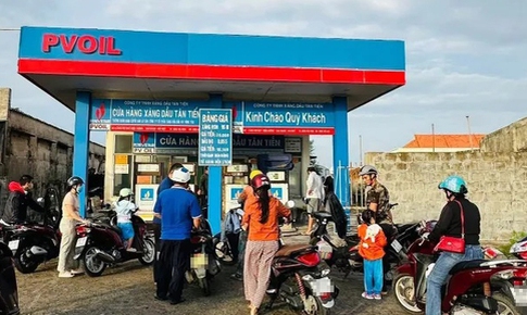 Thời tiết xấu khiến đặc khu Phú Quý thiếu xăng dầu cục bộ