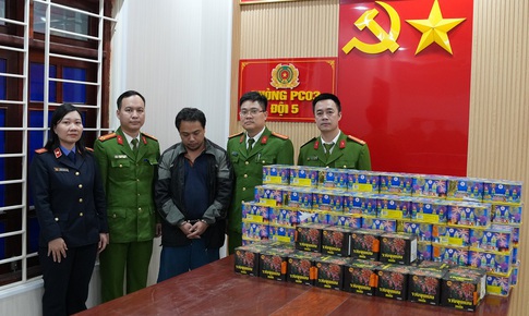 Ngụy trang hàng tiêu dùng, tuồn pháo nổ đi khắp nơi trước Tết