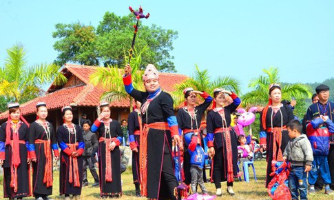 Quảng Ninh hỗ trợ 10 triệu đồng cho mỗi thôn, khu phố đón Tết Nguyên đán Bính Ngọ