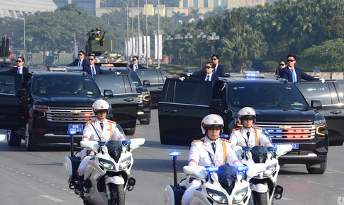 Dàn khí tài hiện đại hợp luyện, chuẩn bị lễ xuất quân bảo vệ Đại hội XIV của Đảng