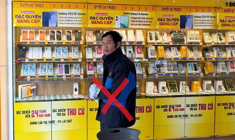 Nửa đêm đột nhập cửa hàng Thế Giới Di Động trộm nhiều điện thoại đắt tiền