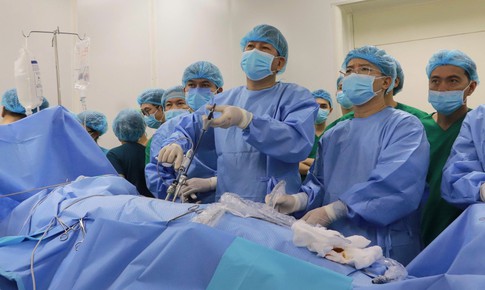 Bệnh viện Trung ương Huế hỗ trợ ghép thận cho hai bệnh nhân tại Cần Thơ