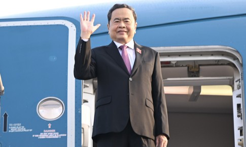 Chủ tịch Quốc hội Trần Thanh Mẫn lên đường thăm chính thức Trung Quốc