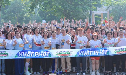 Gần 2.000 người chạy vì môi trường không khói thuốc, lan toả bảo vệ sức khoẻ phụ nữ, trẻ em