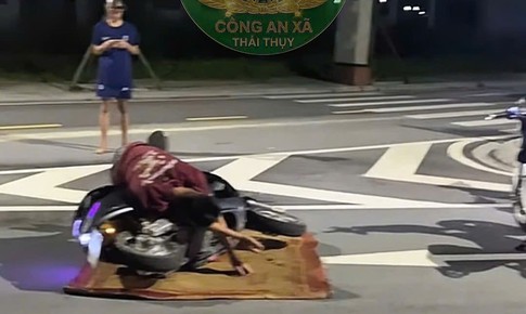 Dàn dựng TNGT giả, nam sinh quay video đăng lên mạng để giải trí
