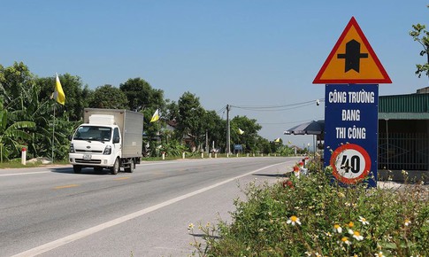 Đường ven biển rộng thoáng, tốc độ giới hạn 30-40 km/h gây thắc mắc