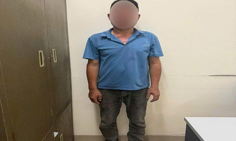 Công an xác minh vụ người đi xe máy chặn đầu ô tô, hành hung tài xế
