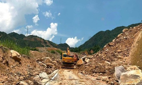 Rủi ro lũ quét, sạt lở từ Quảng Trị đến Gia Lai