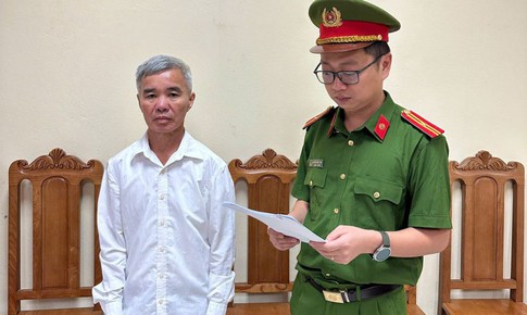 Khởi tố nguyên Chủ tịch xã tự ý bán cả trụ sở làm việc