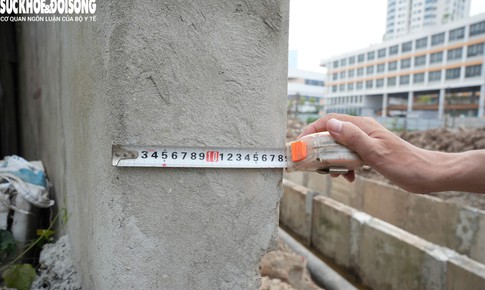 Nhà siêu mỏng, siêu méo 20cm xuất hiện trên tuyến đường Hà Nội
