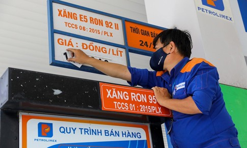 Đề xuất cấm doanh nghiệp tăng giá xăng dầu sớm, trì hoãn giảm giá