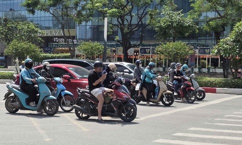 Miền Bắc nắng mạnh, sáng sớm có sương mù