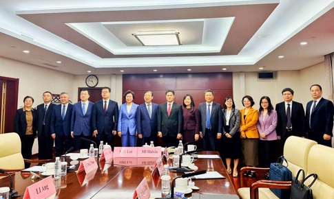 Đoàn công tác Bộ Y tế Việt Nam thúc đẩy hợp tác y tế với các đối tác hàng đầu Trung Quốc