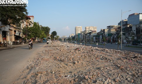 Phá dỡ toàn bộ công trình làm bãi đỗ xe, vườn hoa cạnh Vành đai 1
