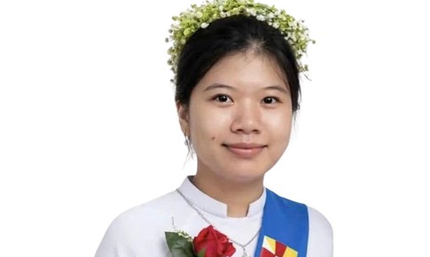 Thiếu nữ mất liên lạc sau khi đi cùng người đàn ông lạ mặt lúc nửa đêm